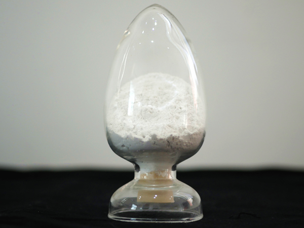 PVC塑(su)料除(chu)味粉(fen)提貨(huo)中,改(gai)善原(yuan)料異(yi)味，提(ti)高産(chan)品質(zhi)