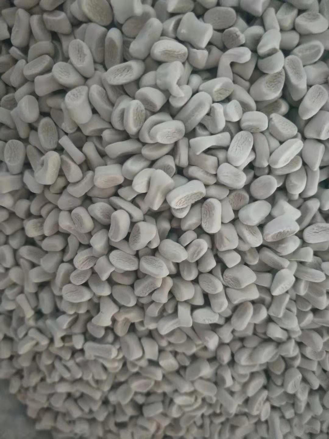 吹(chui)膜塑(su)料消(xiao)泡劑(ji)（塑料(liao)消泡(pao)母料(liao)）整車(che)出，分(fen)散