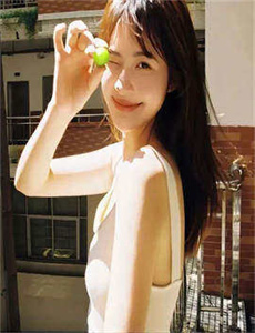 迈开腿让我要吃尝尝你的草莓-梦的雅朵