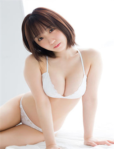 光与影的传说动画-穿紧身牛仔裤的美女