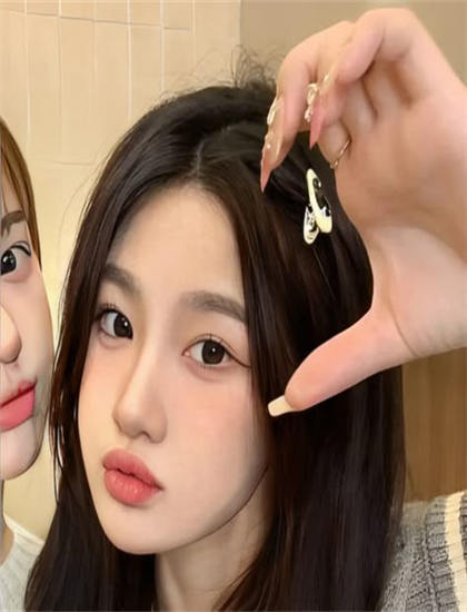 兩個人的視頻免費觀看手機版_B站大片免費直播